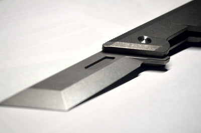 Bastion No. 01 - Stonewash blade detail